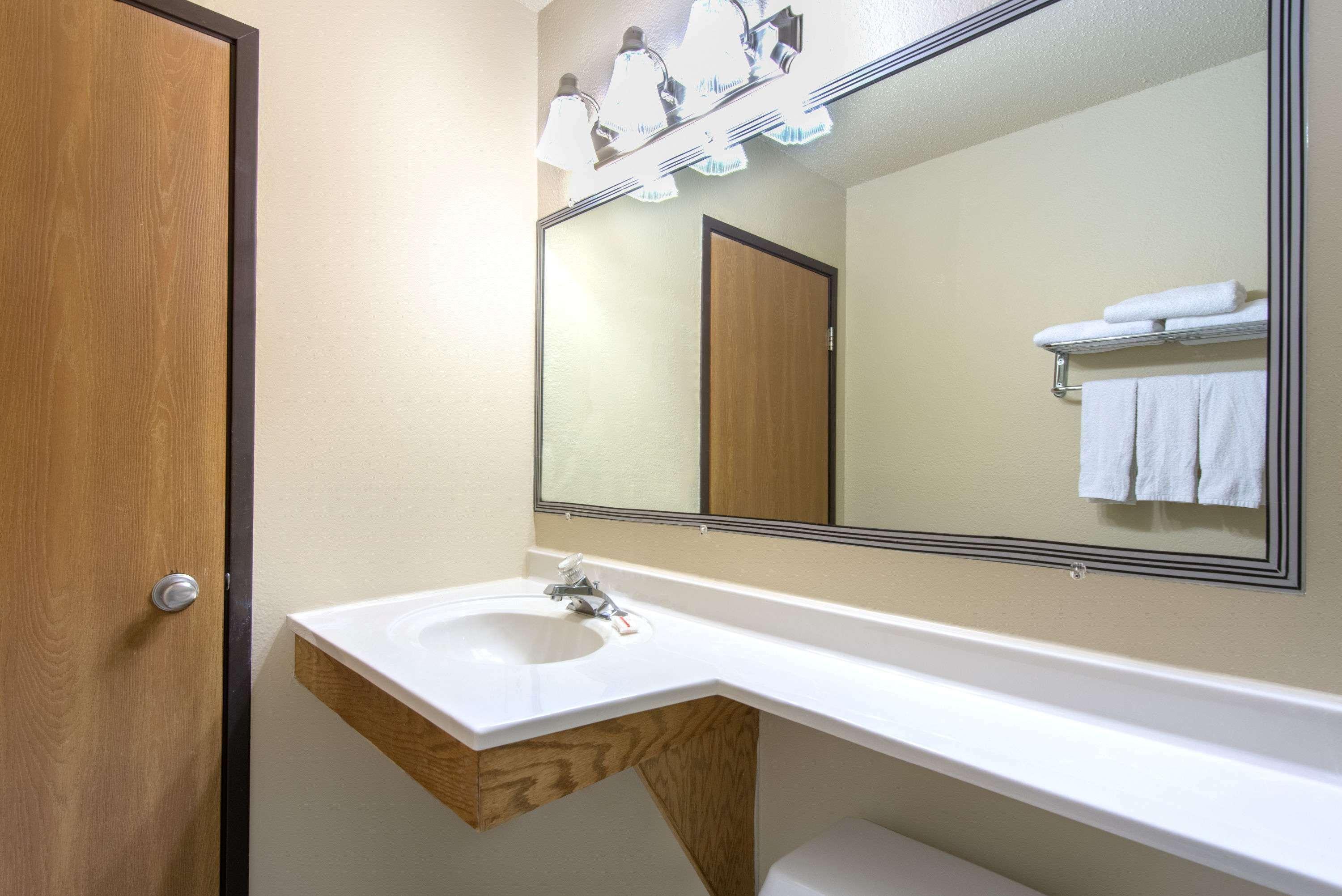 Super 8 By Wyndham Youngstown/Austintown Ngoại thất bức ảnh